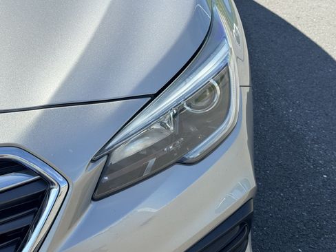 Used 2019 Subaru Legacy 2.5i Premium AWD/4WD image 11