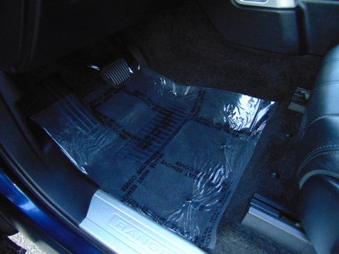 Used 2017 Land Rover Range Rover HSE image 6