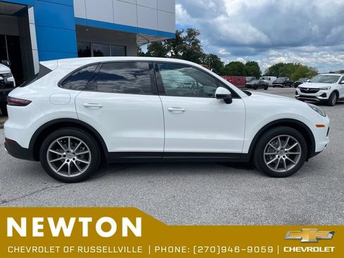 Used 2019 Porsche Cayenne AWD/4WD image 40