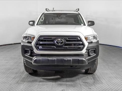 Used 2019 Toyota Tacoma SR image 12