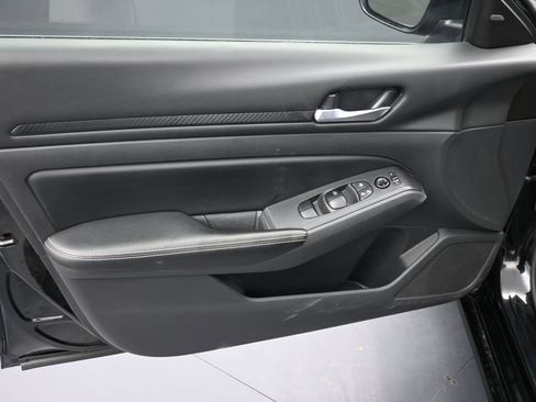 Used 2024 Nissan Altima 2.5 SV image 20