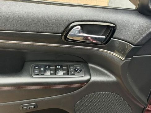 Used 2019 Jeep Grand Cherokee Trailhawk AWD/4WD image 14