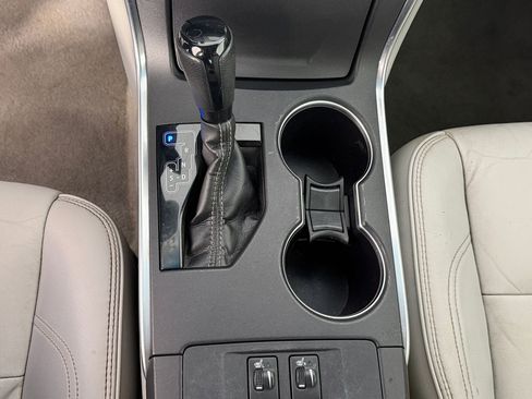 Used 2017 Toyota Camry XLE FWD image 26