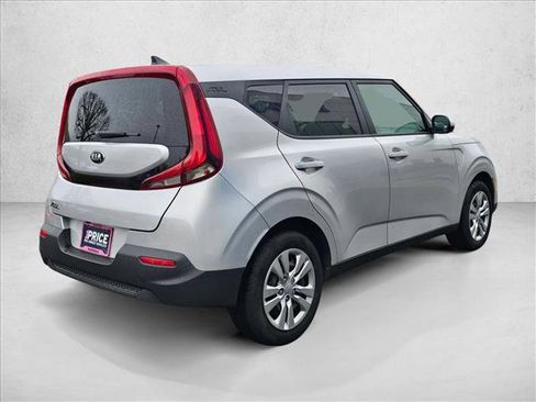 Used 2020 Kia Soul LX image 5