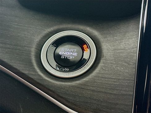 Used 2024 Jeep Grand Cherokee Limited image 27