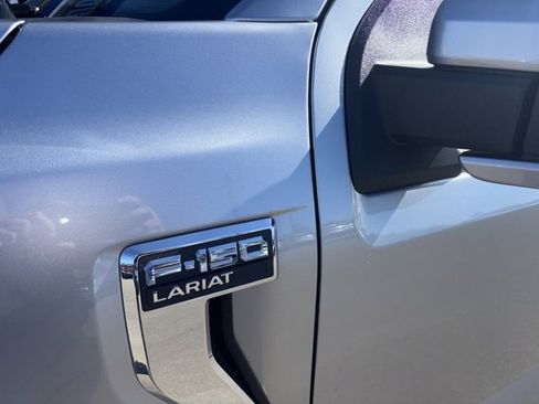 Used 2022 Ford F150 Lariat image 10