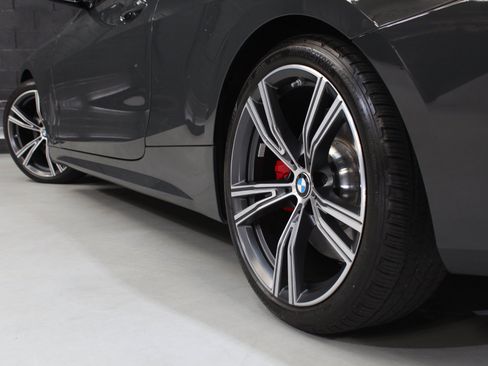 Used 2024 BMW M440i Convertible w/ Premium Package RWD image 29