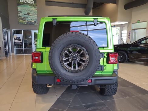 New 2025 Jeep Wrangler Unlimited Rubicon 392 image 13