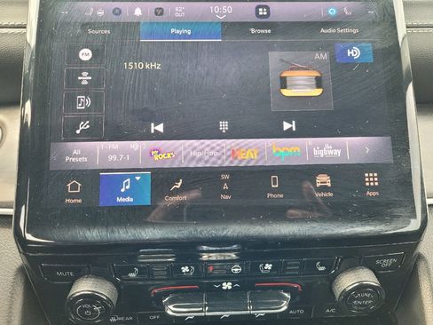 Used 2022 Jeep Grand Cherokee L Limited w/ Luxury Tech Group II image 25