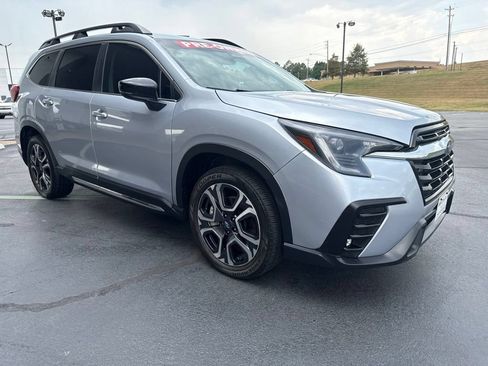 Used 2024 Subaru Ascent Limited AWD/4WD image 7