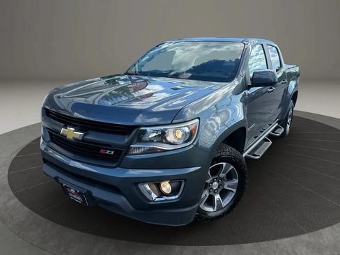Used 2015 Chevrolet Colorado Z71 AWD/4WD image 2