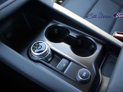 New 2026 Ford Explorer Active w/ Active Comfort Package image 13