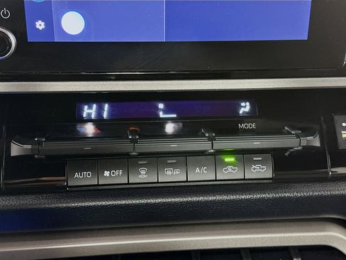 Used 2025 Toyota Tundra SR5 image 23