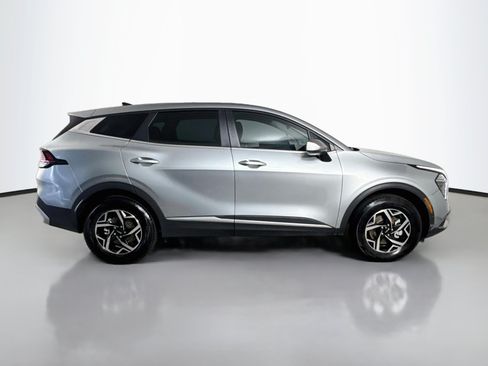 Used 2024 Kia Sportage LX AWD/4WD image 11