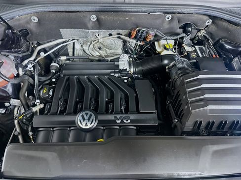 Used 2023 Volkswagen Atlas Cross Sport SE image 33