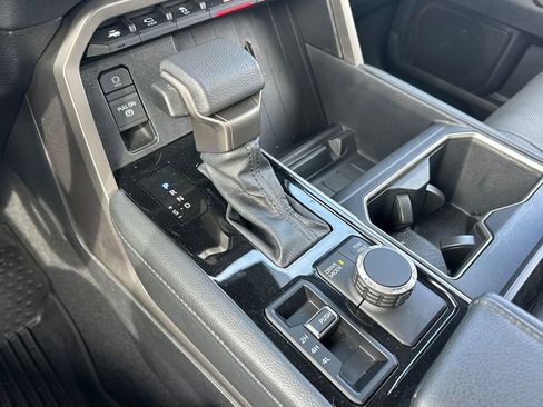 Used 2024 Toyota Tundra Limited image 20