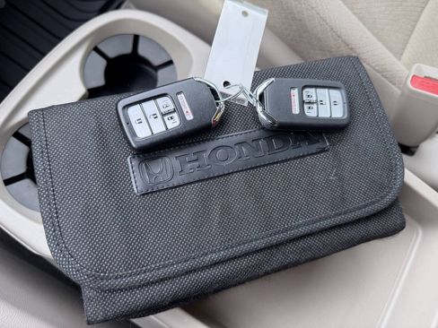 Used 2014 Honda Odyssey EX image 30