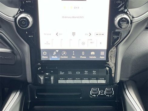 Used 2024 RAM 3500 Laramie w/ Night Edition image 17