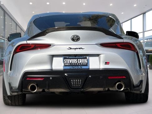 Used 2022 Toyota Supra Premium w/ Driver Assist Package image 5