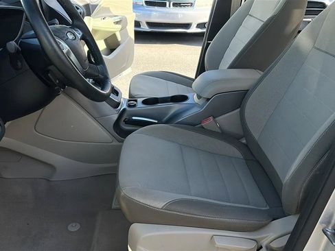 Used 2013 Ford C-MAX SE FWD image 25