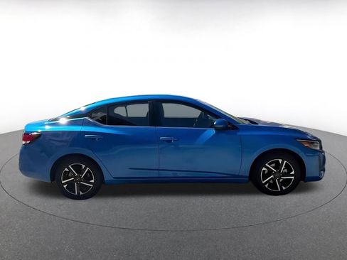 Used 2025 Nissan Sentra SV FWD image 15