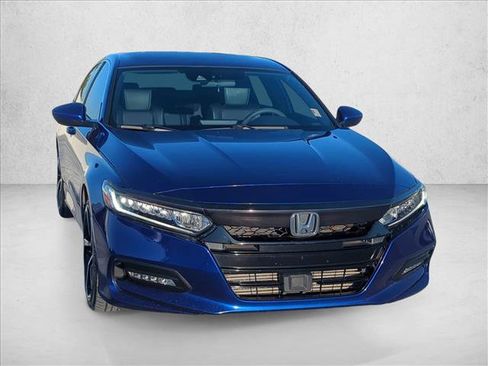 Used 2018 Honda Accord Sport image 3
