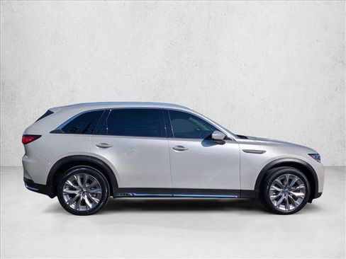 Used 2024 MAZDA CX-90 3.3 Turbo w/ Premium Package image 4