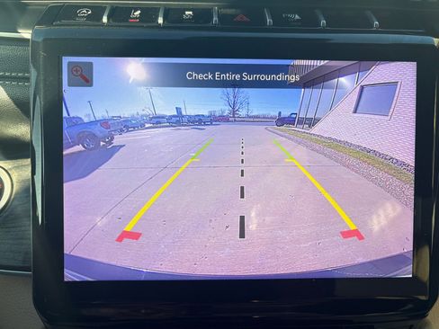 Used 2024 Jeep Grand Cherokee Limited image 21