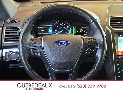 Used 2018 Ford Explorer Limited FWD image 12
