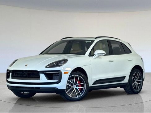 New 2026 Porsche Macan GTS AWD/4WD image 1