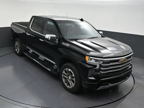 Used 2023 Chevrolet Silverado 1500 High Country w/ Technology Package RWD image 21