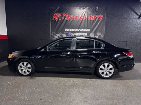Used 2010 Honda Accord EX-L image 2