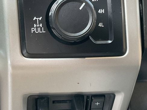 Used 2017 Ford F250 Lariat w/ Lariat Ultimate Package image 34