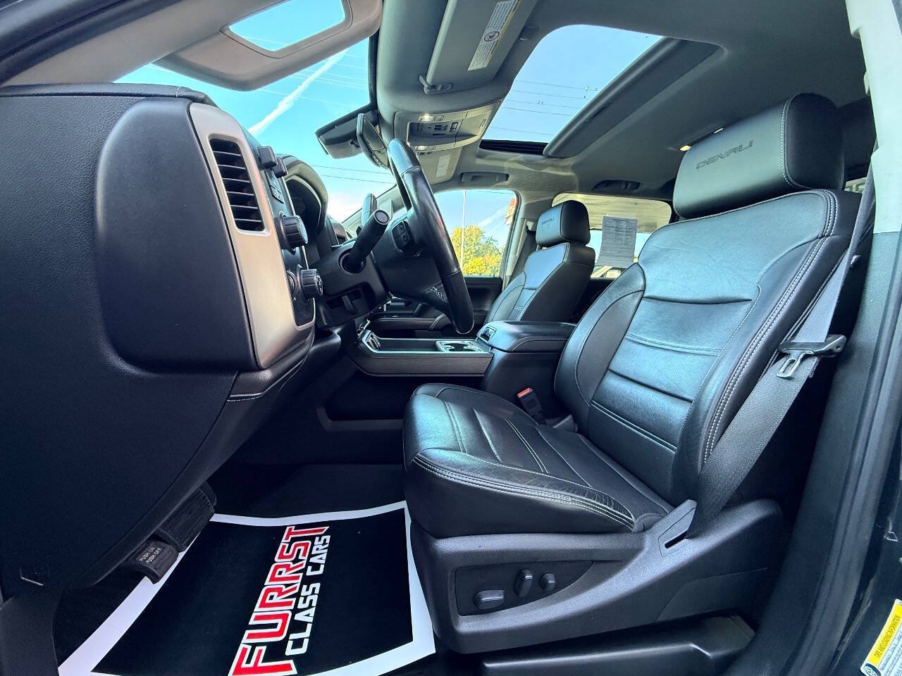 Used 2018 GMC Sierra 2500 Denali w/ Duramax Plus Package AWD/4WD image 21