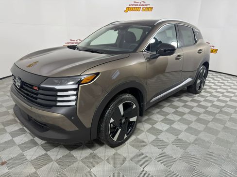 New 2026 Nissan Kicks SR w/ SR Premium Package image 1