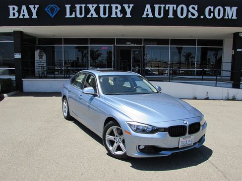 Used 2013 BMW 328i Sedan RWD image 1