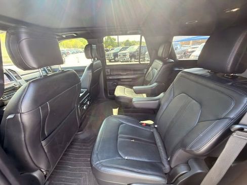 Used 2018 Ford Expedition Limited w/ Equipment Group 301A AWD/4WD image 11