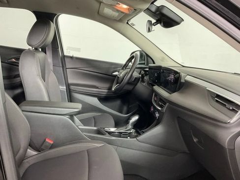 Used 2025 Buick Encore GX Preferred FWD image 16