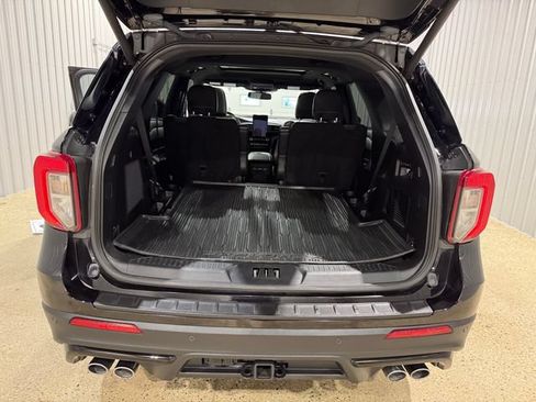 Used 2021 Ford Explorer ST w/ Equipment Group 401A AWD/4WD image 32