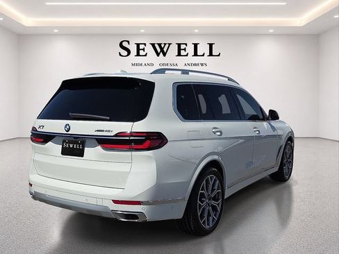 Used 2024 BMW X7 xDrive40i w/ Executive Package AWD/4WD image 4