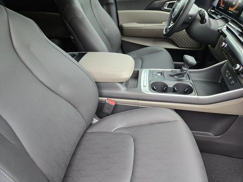 New 2026 Kia Carnival image 10