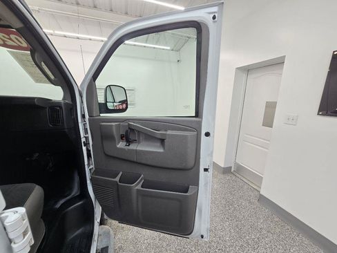 Used 2020 Chevrolet Express 2500 w/ Driver Convenience Package RWD image 24