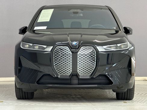 Certified 2024 BMW iX xDrive50 w/ Premium Package AWD/4WD image 6