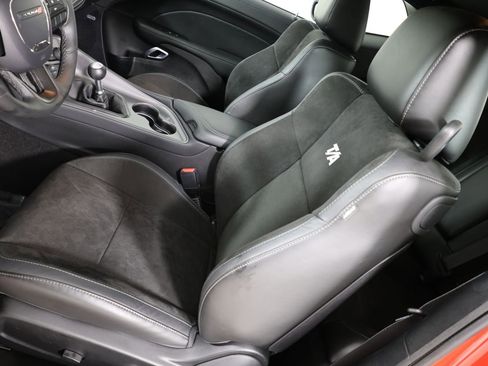 Used 2023 Dodge Challenger R/T RWD image 10