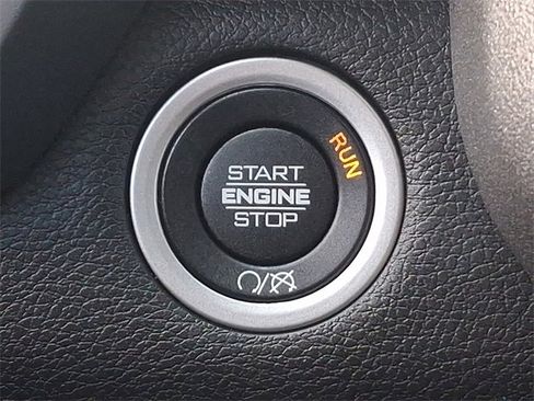 Used 2024 RAM 2500 Tradesman w/ Chrome Appearance Group image 24