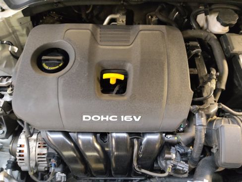 Used 2019 Kia Forte LXS FWD image 30