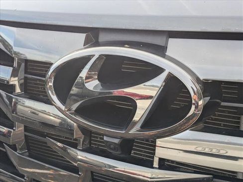 Used 2022 Hyundai Santa Cruz Limited image 13