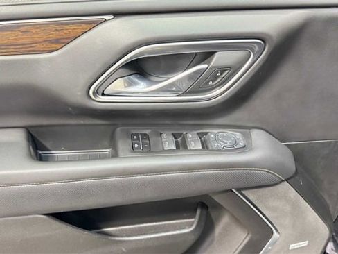 Used 2024 Chevrolet Suburban Premier w/ Premium Package 2 image 23