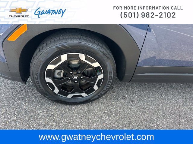 Used 2025 Hyundai Santa Fe SEL FWD image 9