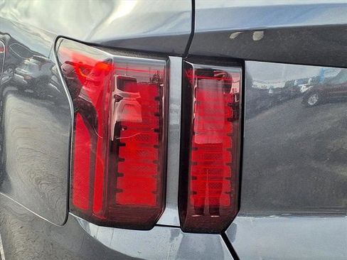 Used 2023 Kia Sorento LX image 24